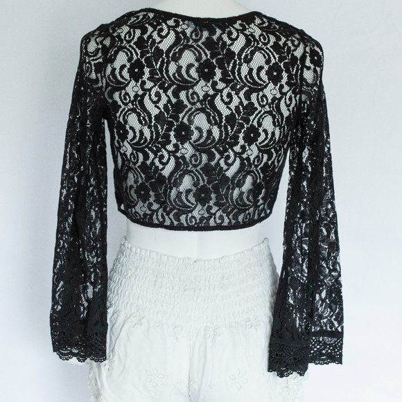 Kendall & Kylie Crop Button Up Lace Bell Sleeve - Picture 8 of 8